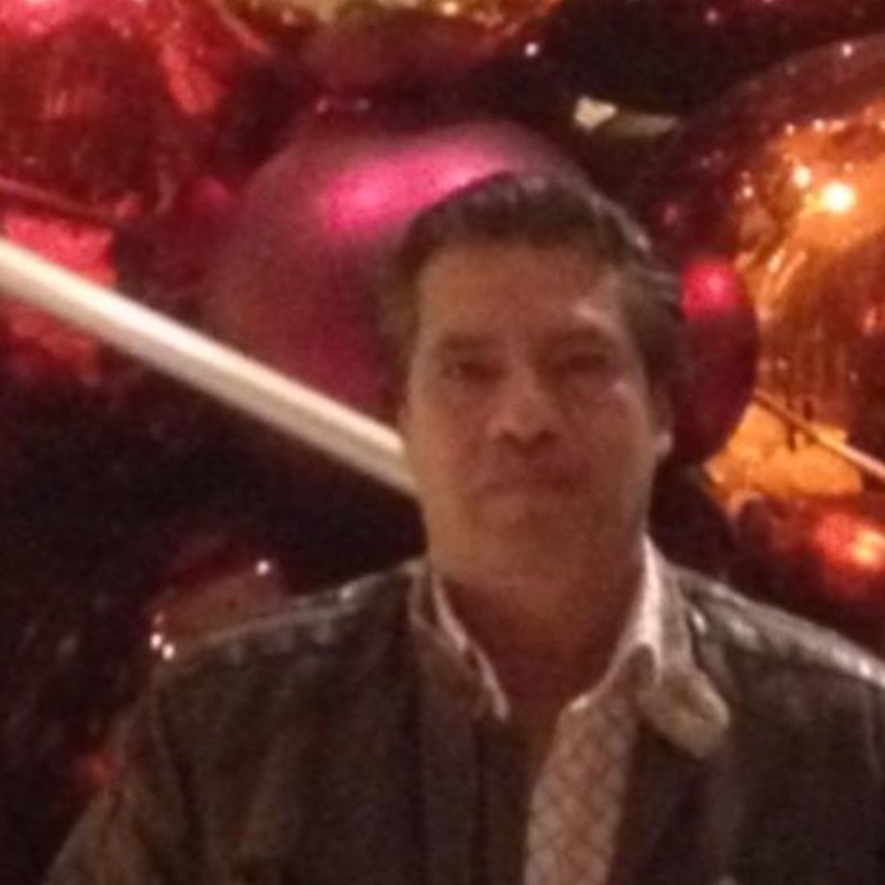 Meet your Posher, Luis alejandro